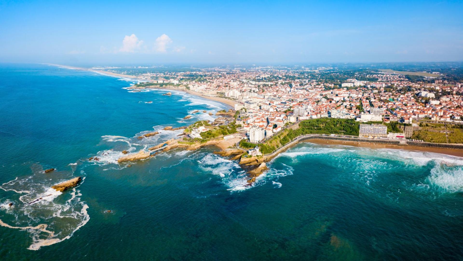 Immobilier à Biarritz : un art de vivre unique sur la côte basque