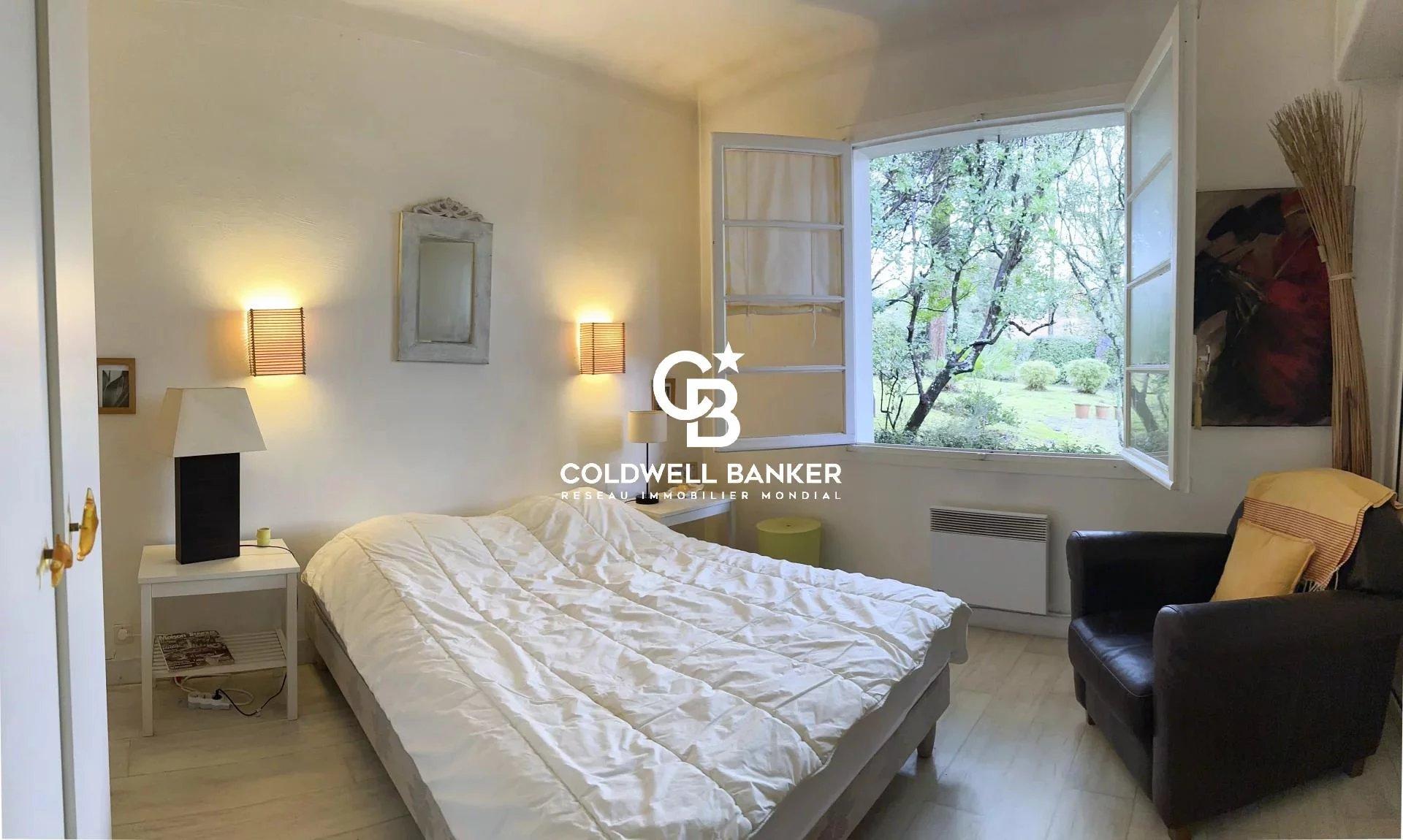 Villa familiale à Hossegor avec plusieurs dépendances à vendre, golf et centre ville à pied