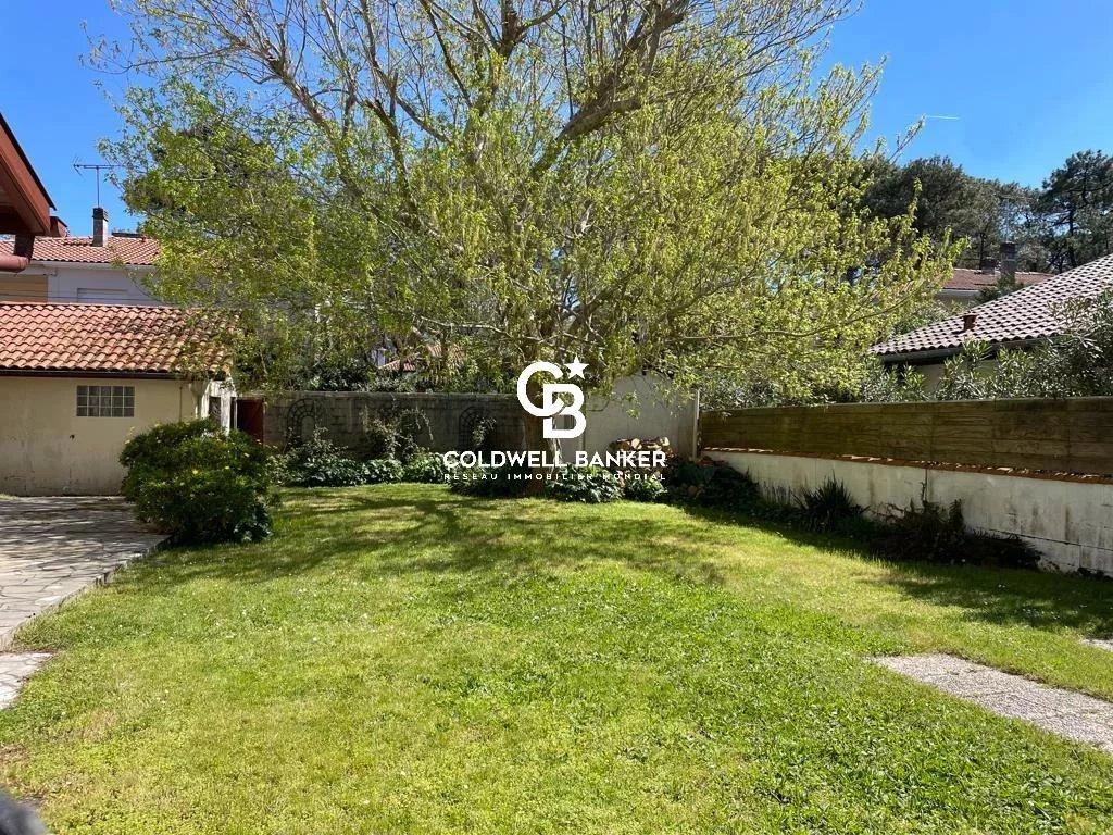 Propriété de 3 bâtis proche centre-ville et océan à vendre à Capbreton