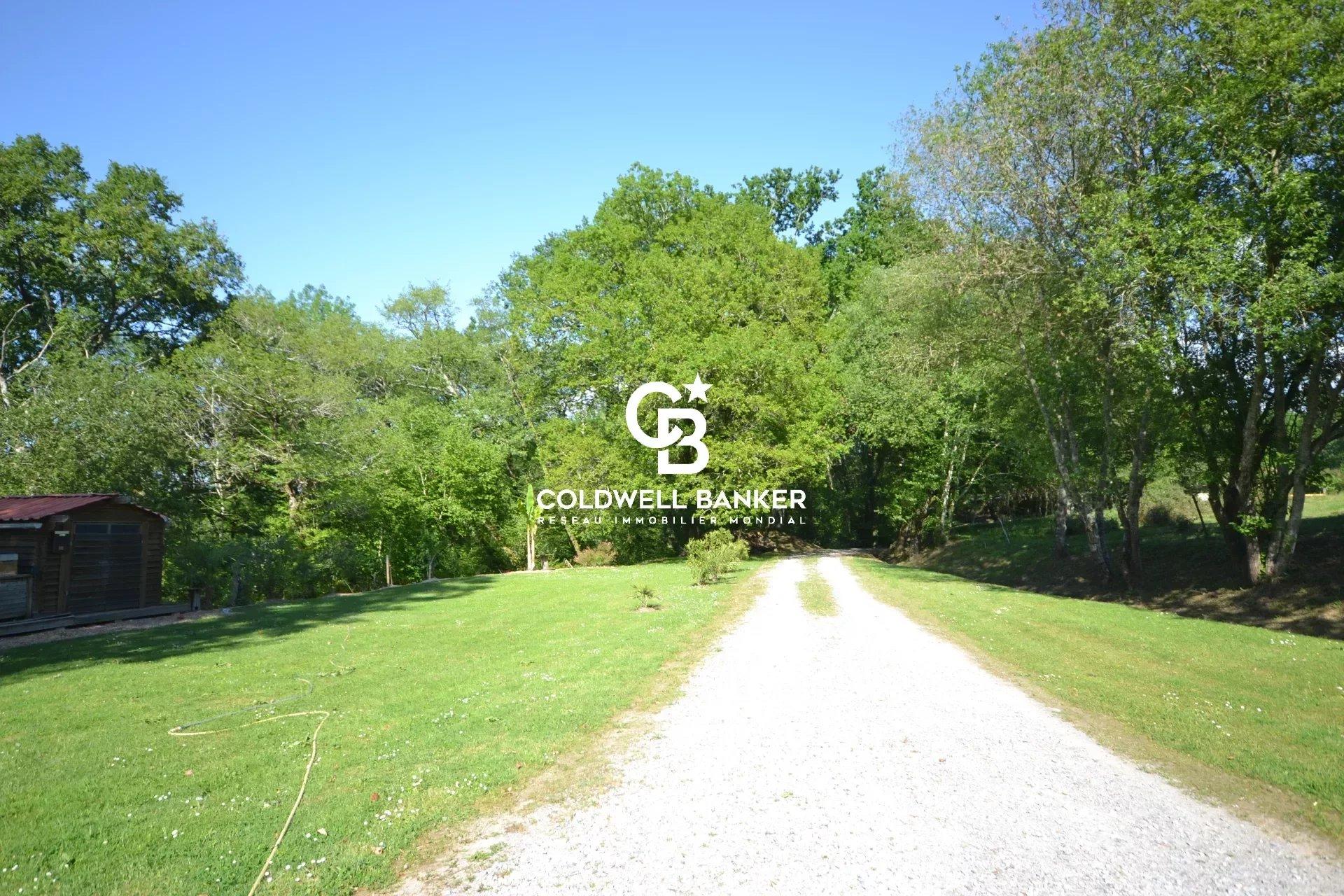 Ferme moderne rénovée avec 2 habitations sur 4 hectares à Biaudos