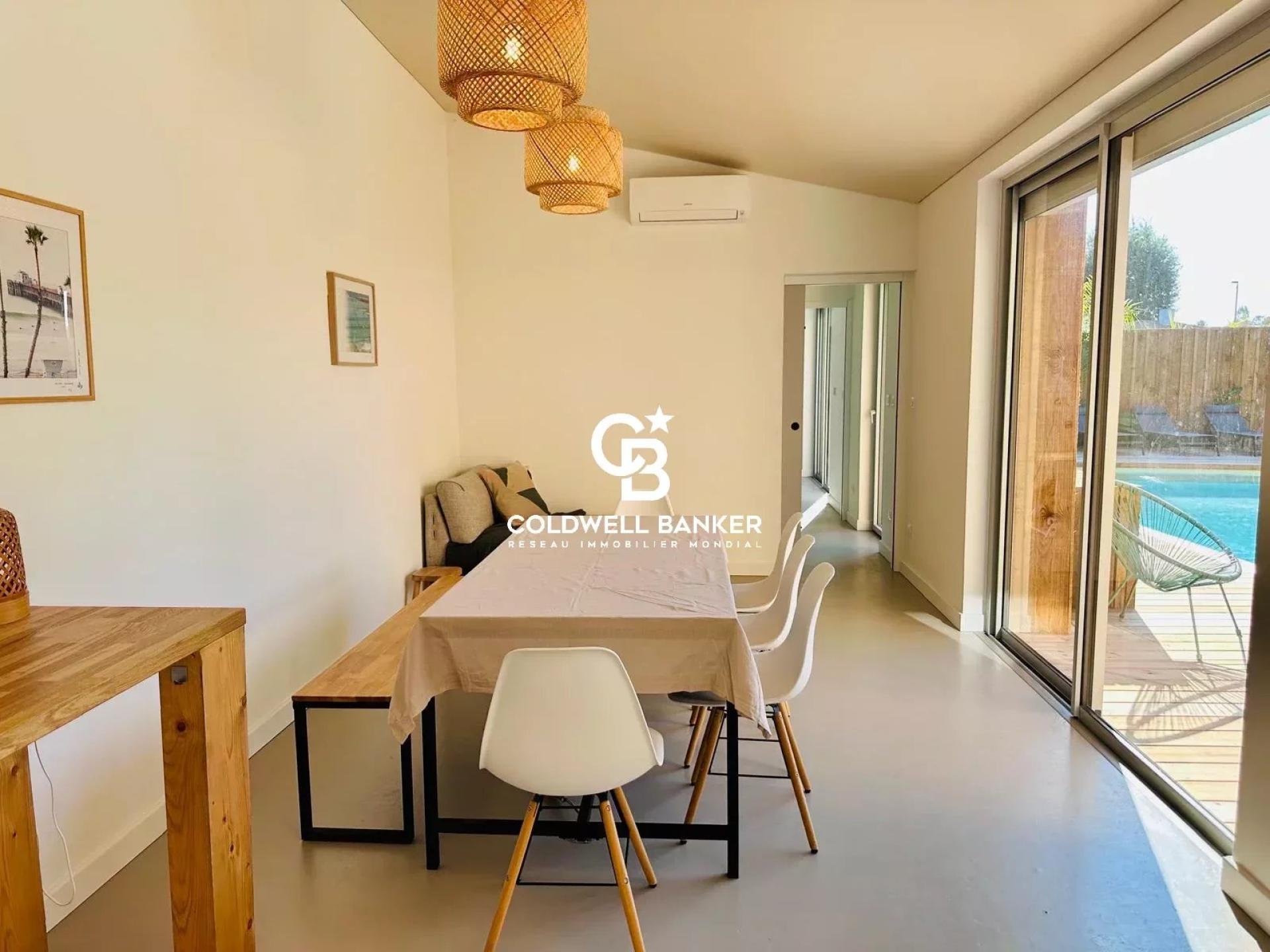 Villa à vendre à Seignosse -  contemporaine 240 m², avec piscine et studio indépendant