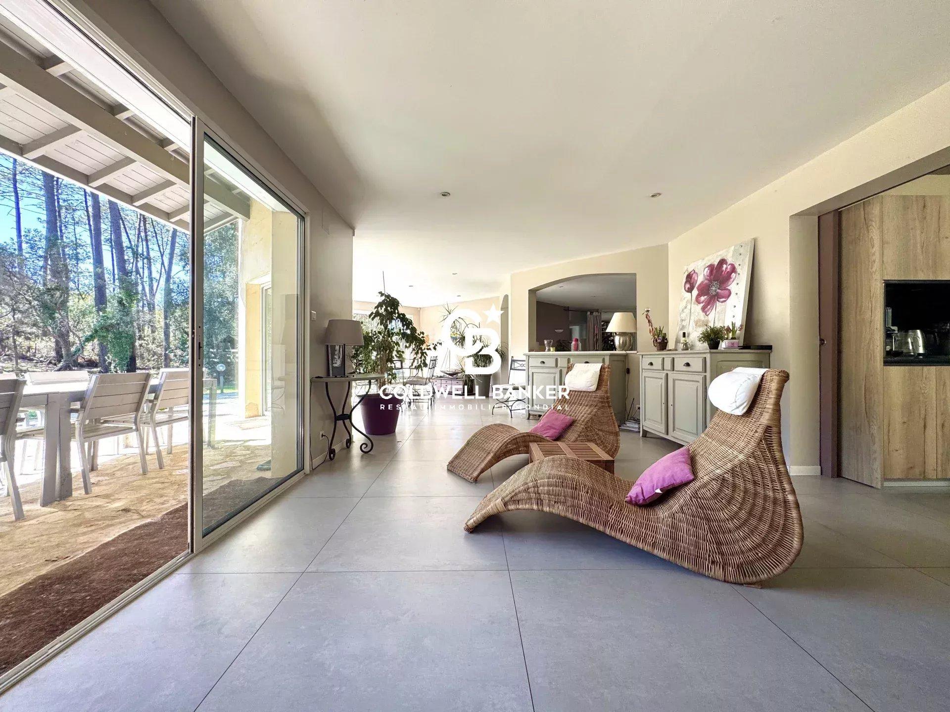 Villa à vendre à Capbreton - avec piscine, proche plage, lac et golf d'Hossegor