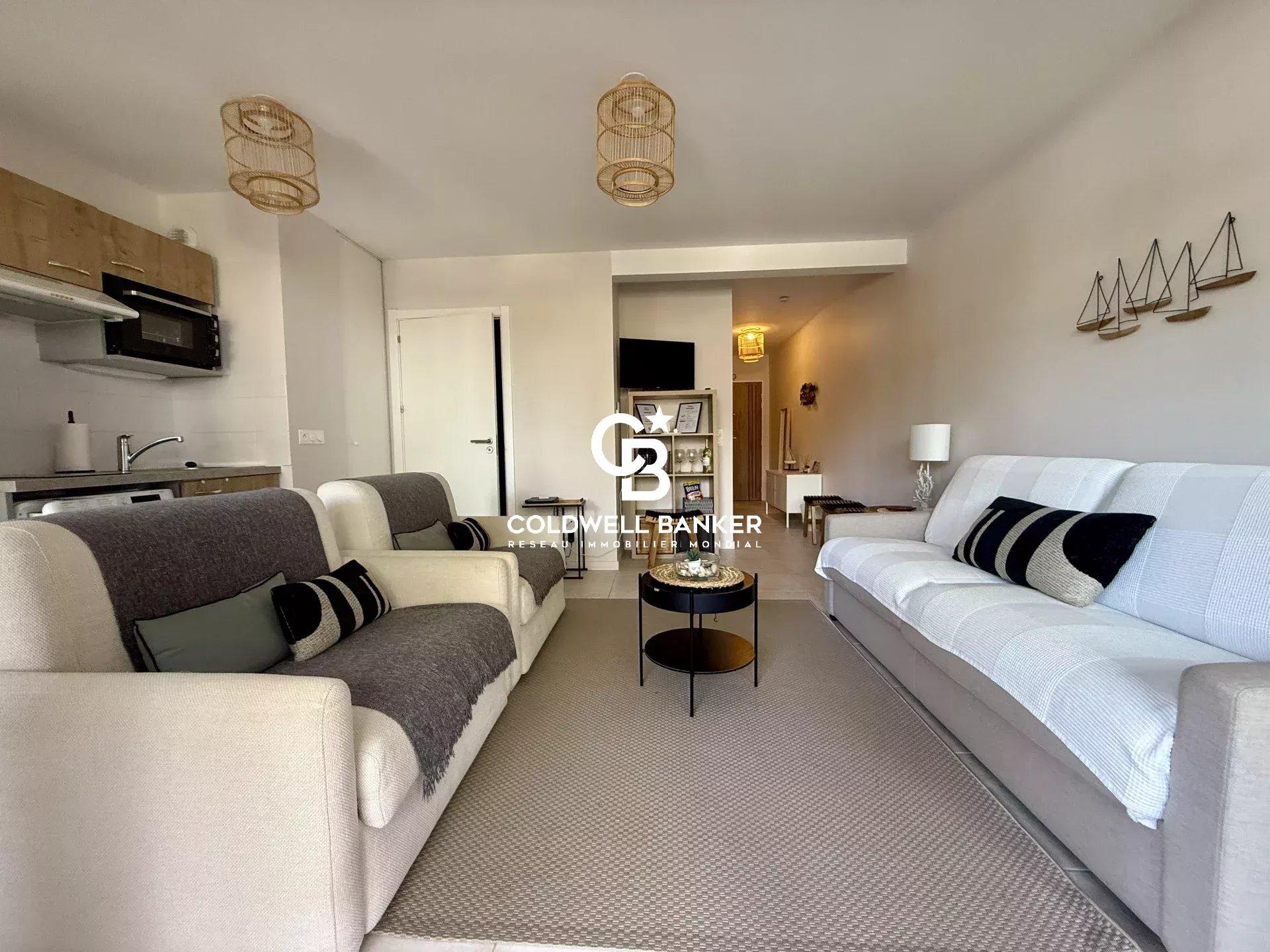 Appartement à vendre à Hossegor - studio dans résidence en plein centre-ville et vue sur le lac