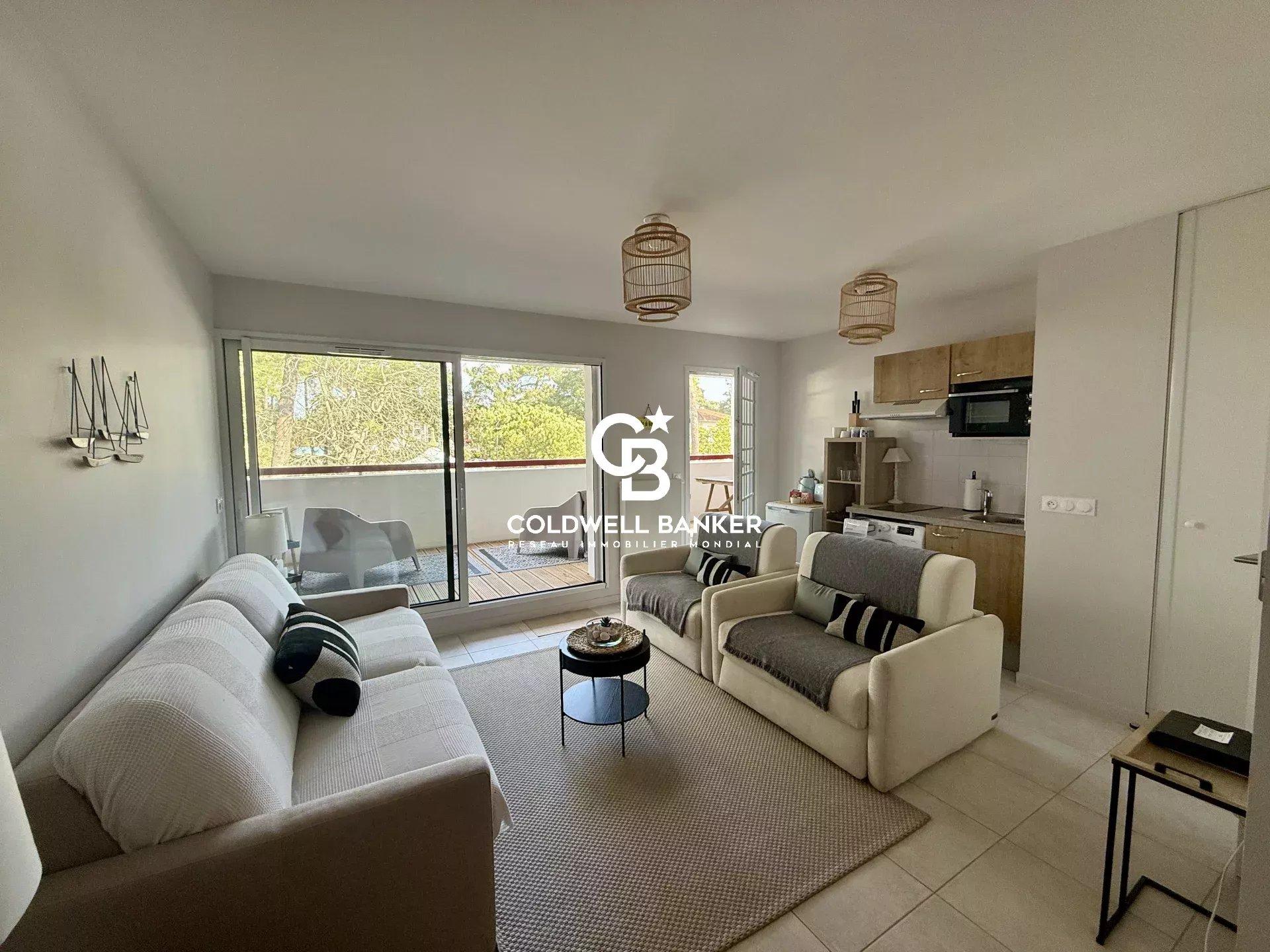 Appartement à vendre à Hossegor - studio dans résidence en plein centre-ville et vue sur le lac