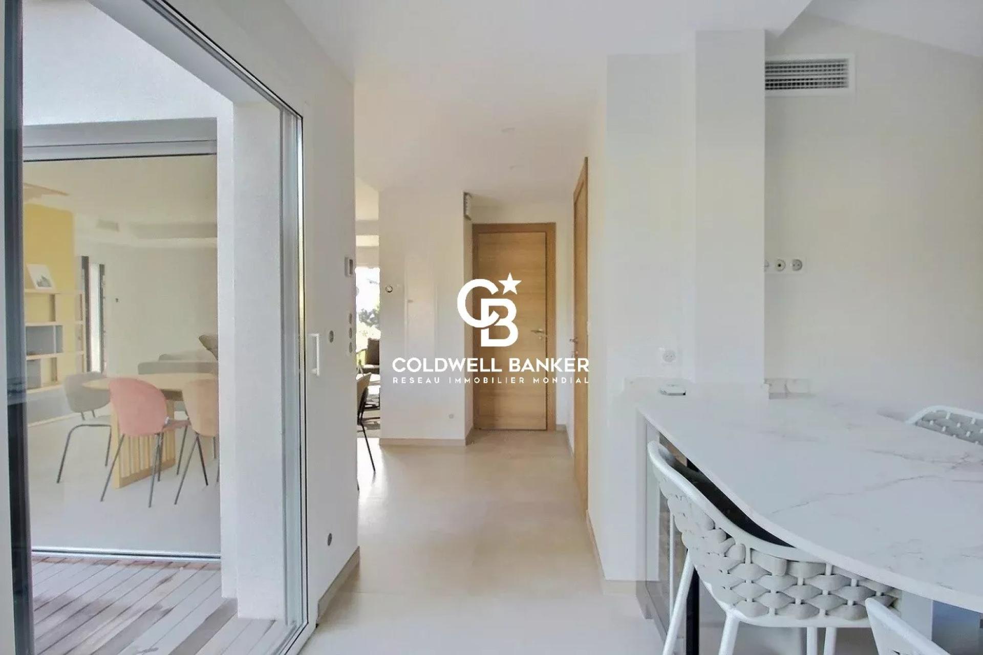 Villa contemporaine à vendre à Hossegor - prestations haut de gamme, piscine, plage à 100 mètres