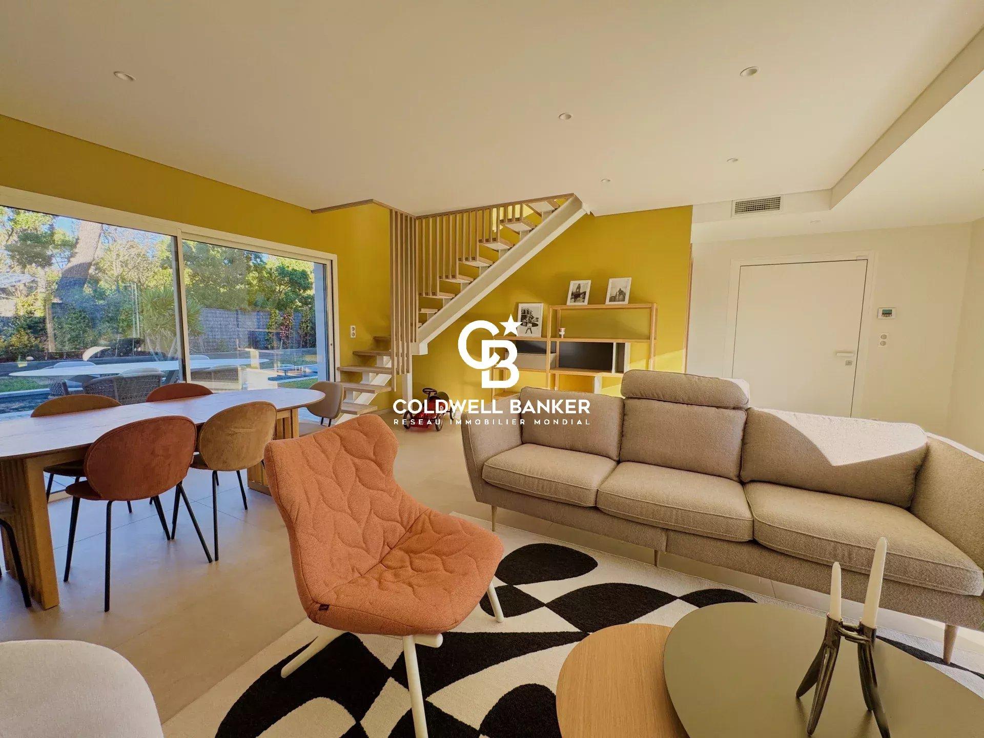 Villa contemporaine à vendre à Hossegor - prestations haut de gamme, piscine, plage à 100 mètres