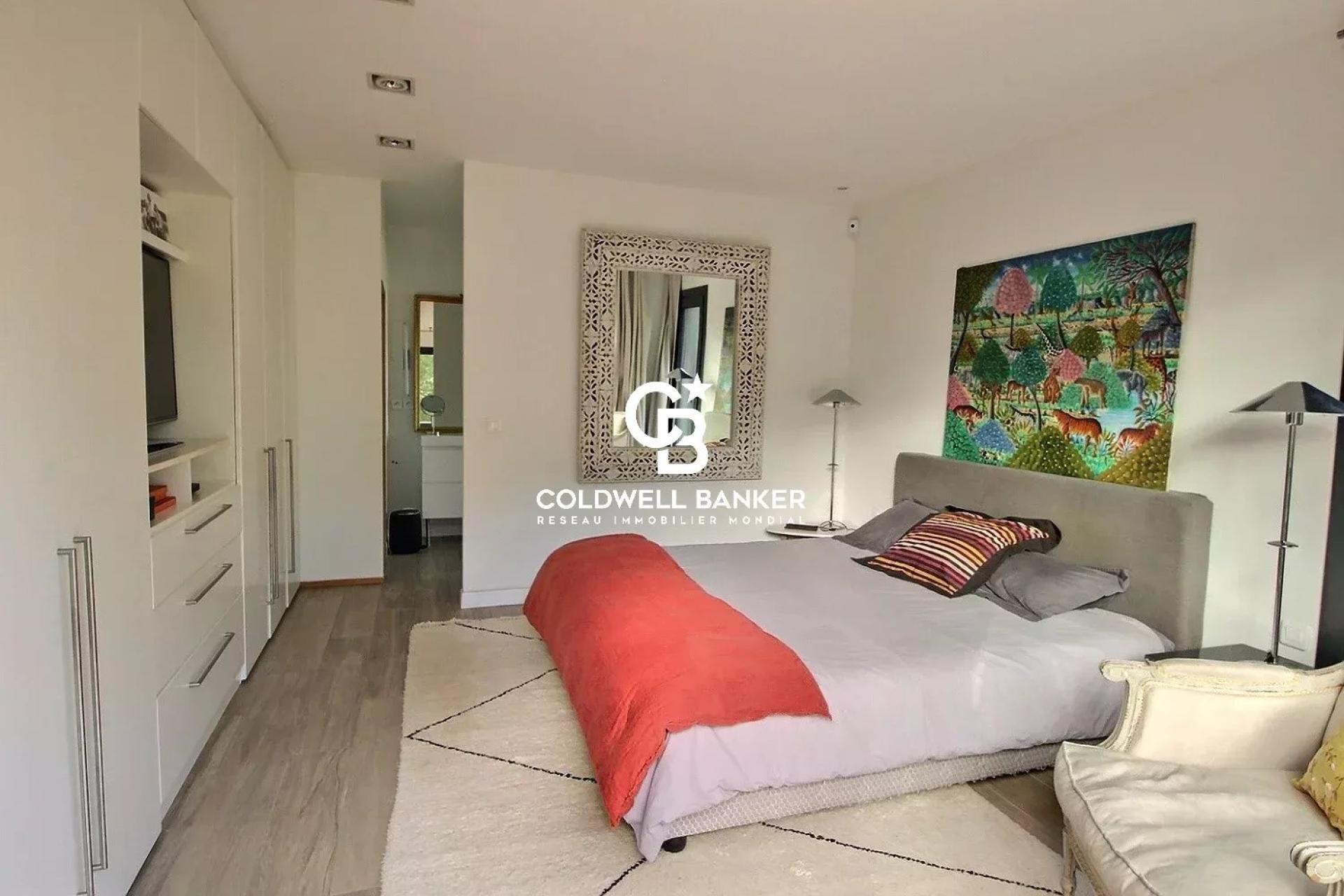Villa d'exception à vendre entre lac et océan à Hossegor - 200 m2, 6 chambres, grand jardin et terrasses