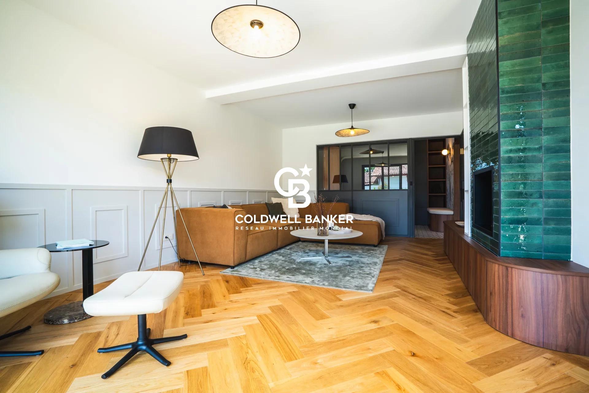 Maison à vendre à Anglet - propriété de prestige avec piscine et grand garage