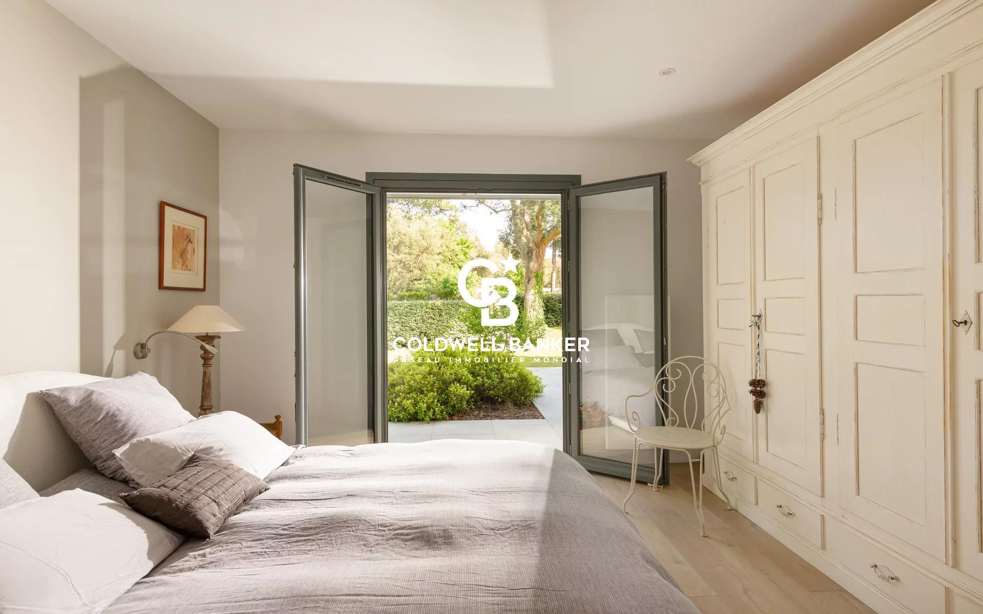 Maison à vendre à Hossegor - 180 m², piscine chauffée, 4 chambres, terrain 1 500 m²
