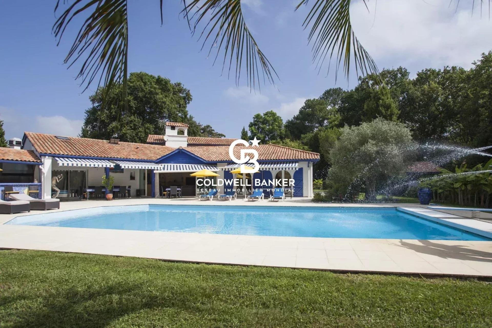 Propriété à vendre dans les Landes - 2,7 ha avec piscine, à 15 minutes de Bayonne