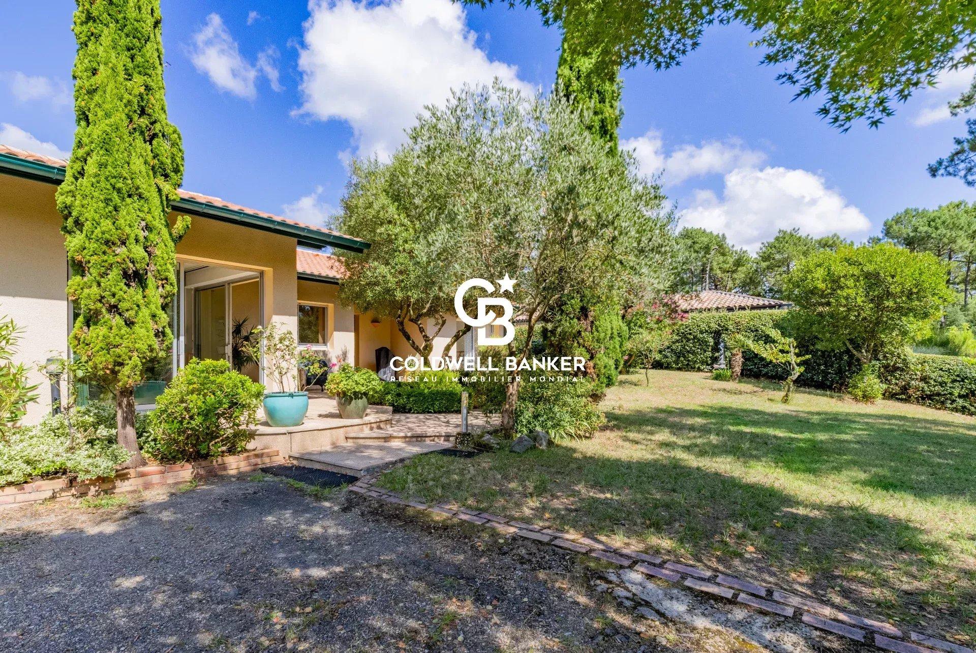 Maison à vendre à Hossegor - avec studio indépendant et grand terrain