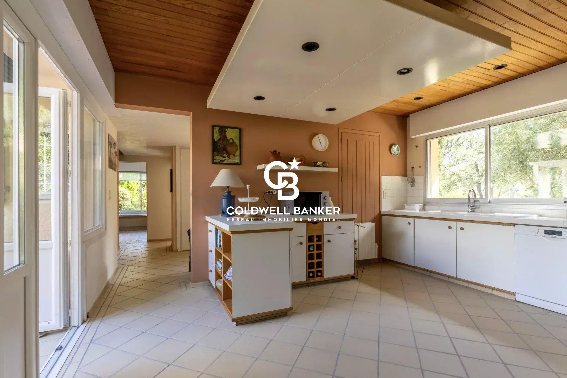 Maison à vendre à Hossegor - avec studio indépendant et grand terrain