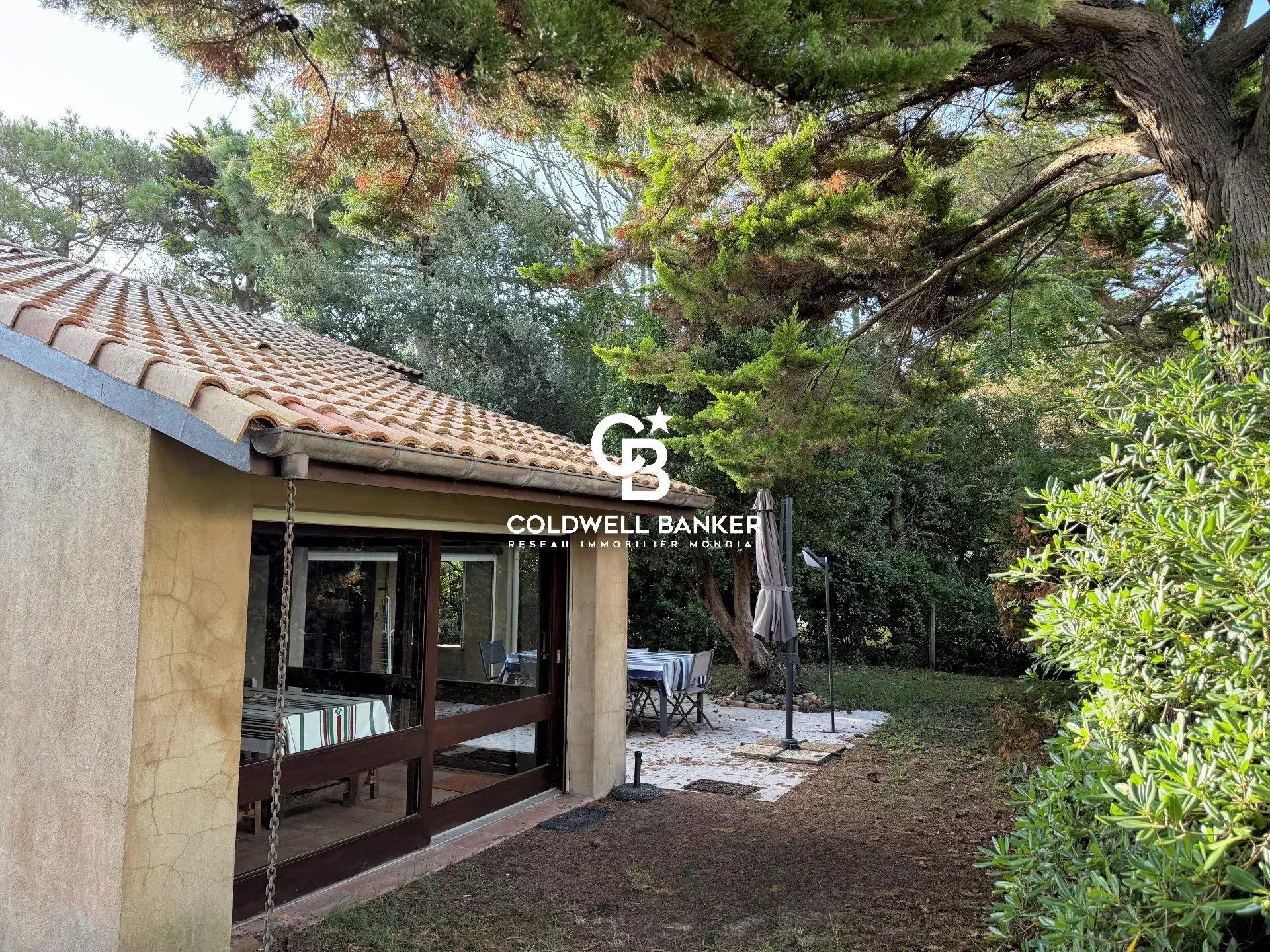Villa à vendre à Hossegor - entre canal et océan, proche plages et centre-ville