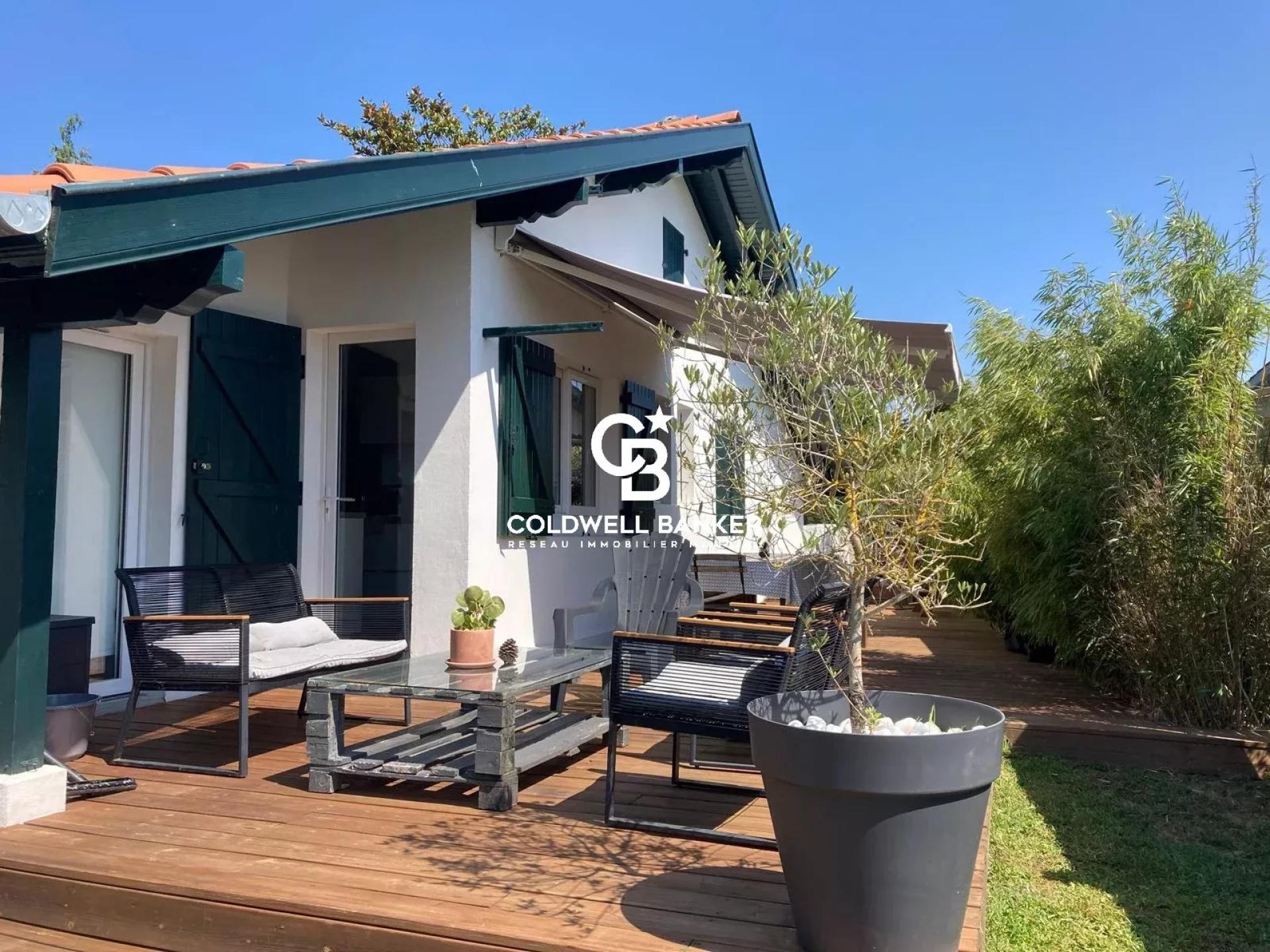 Maison à vendre à Soorts-Hossegor - de plain-pied, rénovée, avec jardin, centre-bourg à pied