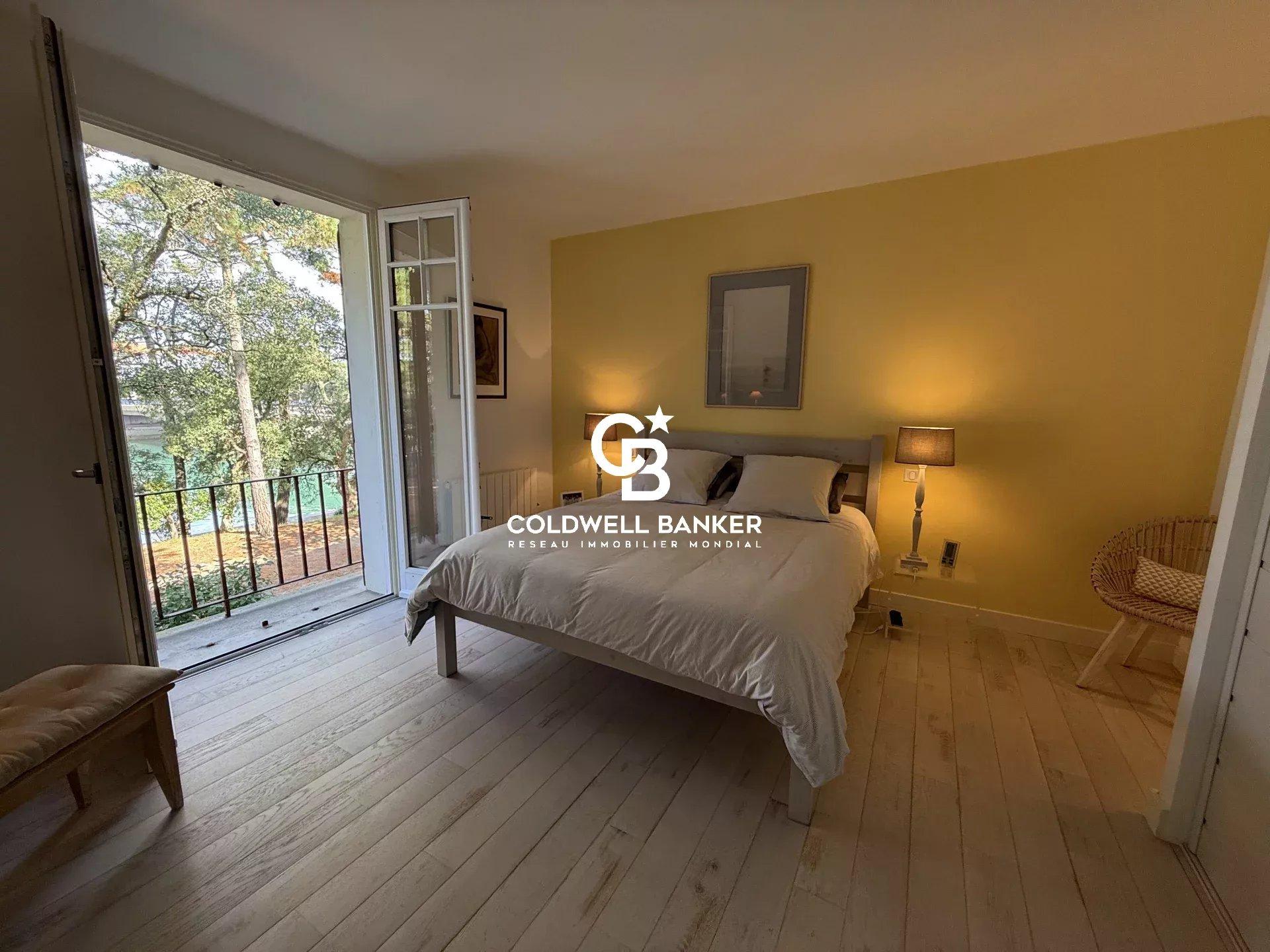 Appartement à vendre à Hossegor - 200 m² rénové avec terrasses et vue canal