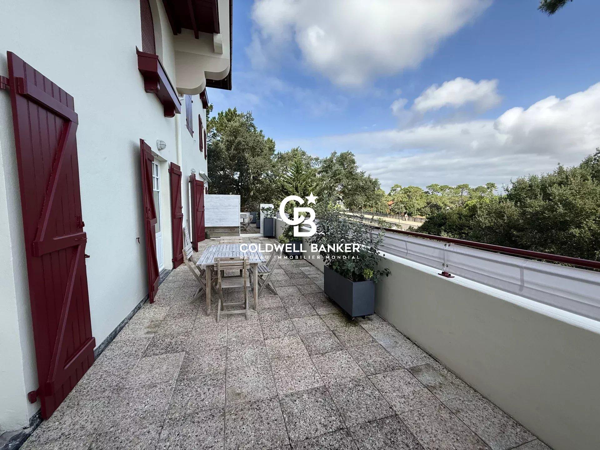 Appartement à vendre à Hossegor - 200 m² rénové avec terrasses et vue canal