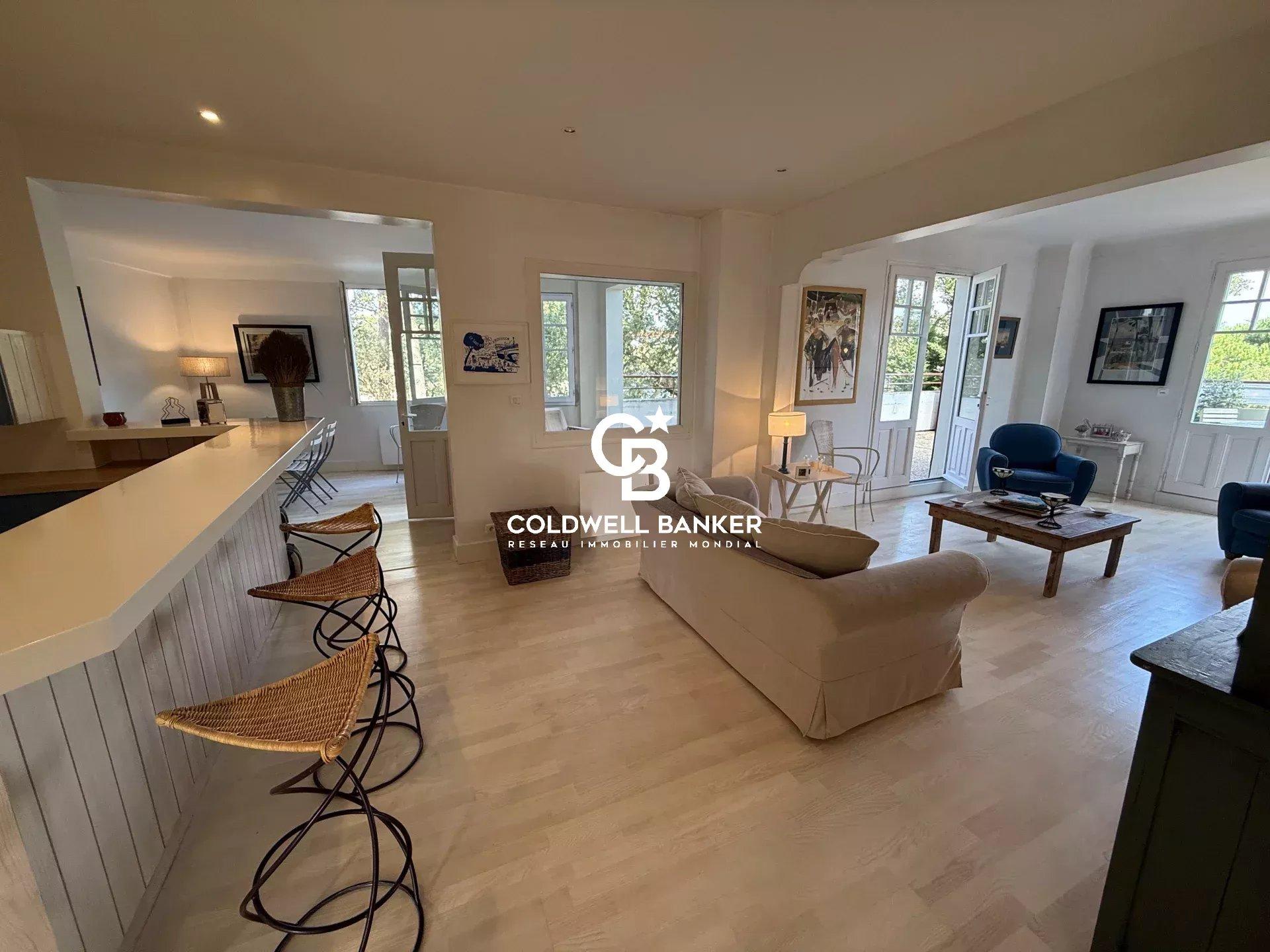 Appartement à vendre à Hossegor - 200 m² rénové avec terrasses et vue canal