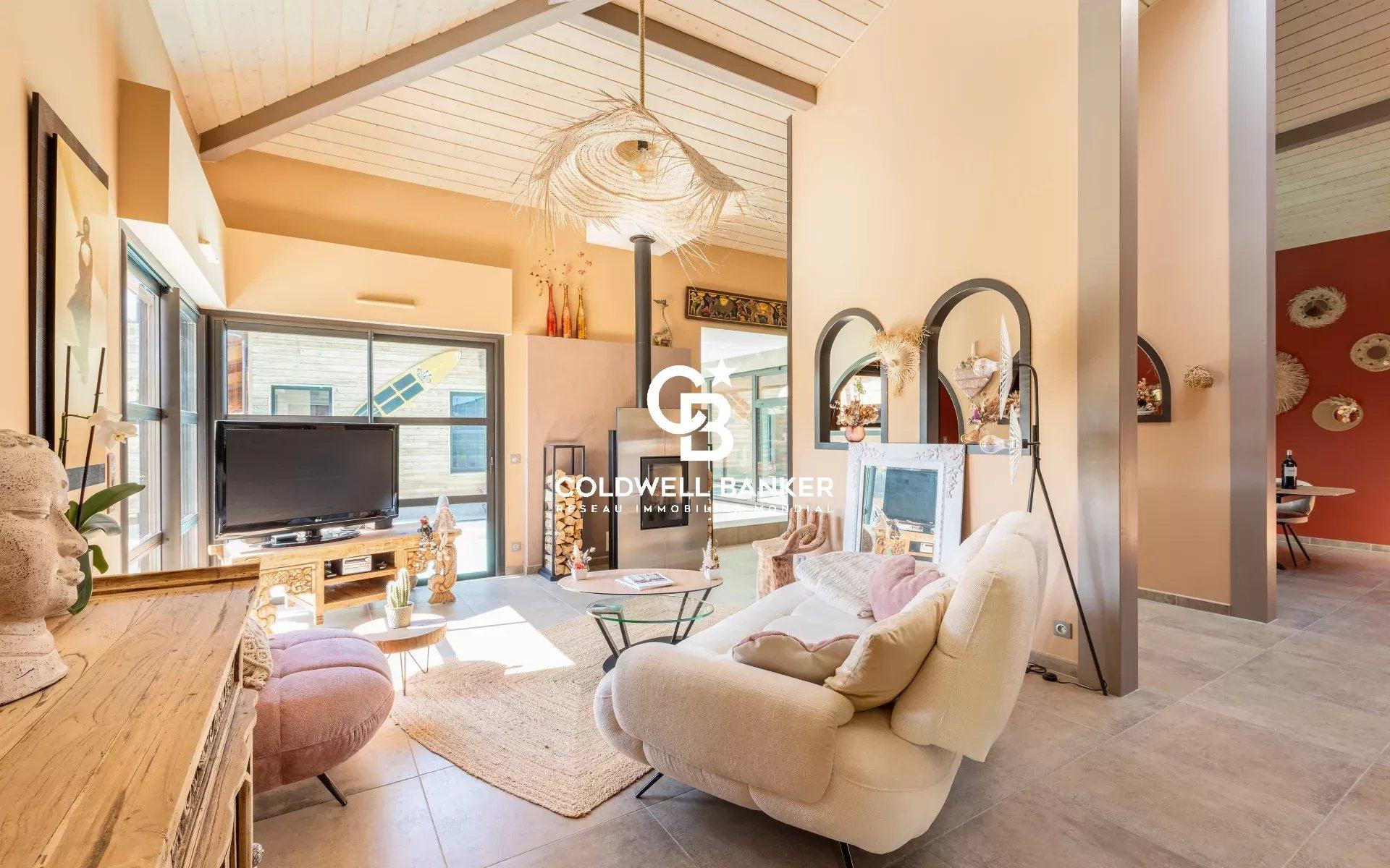 Maison à vendre à Ondres d’architecte exclusive de 225 m² avec piscine et suite parentale