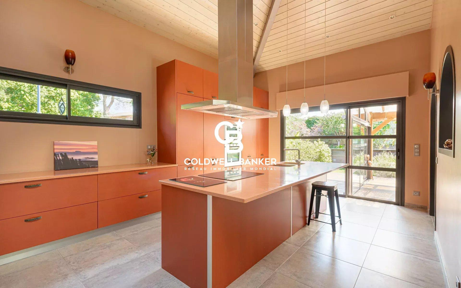 Maison à vendre à Ondres d’architecte exclusive de 225 m² avec piscine et suite parentale