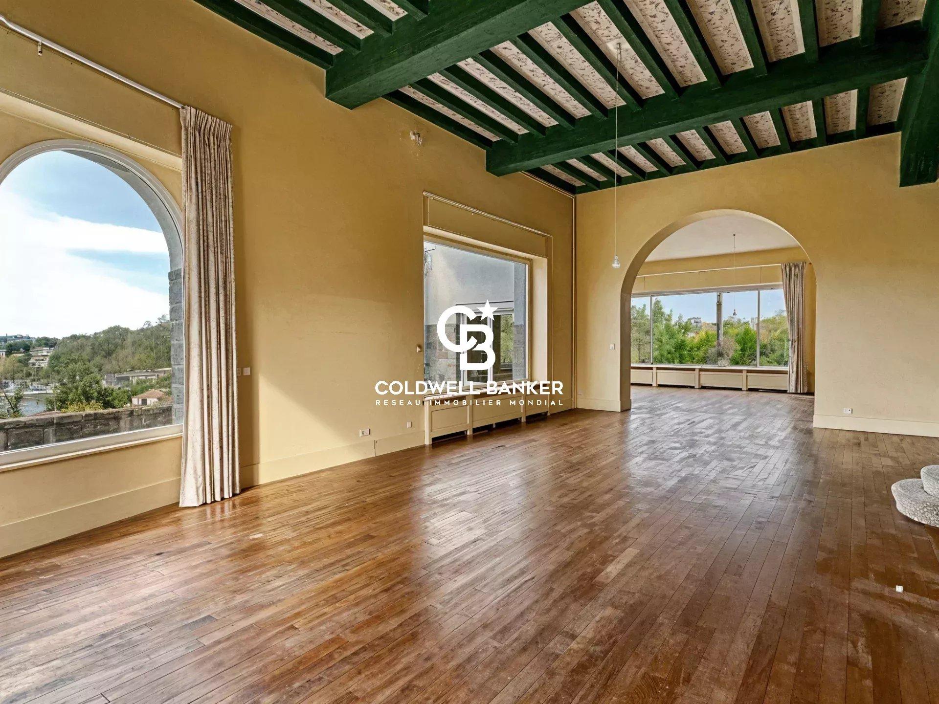 Propriété à vendre à Saint-Jean-de-Luz Golf de Chantaco  – propriété de caractère de 670 m²