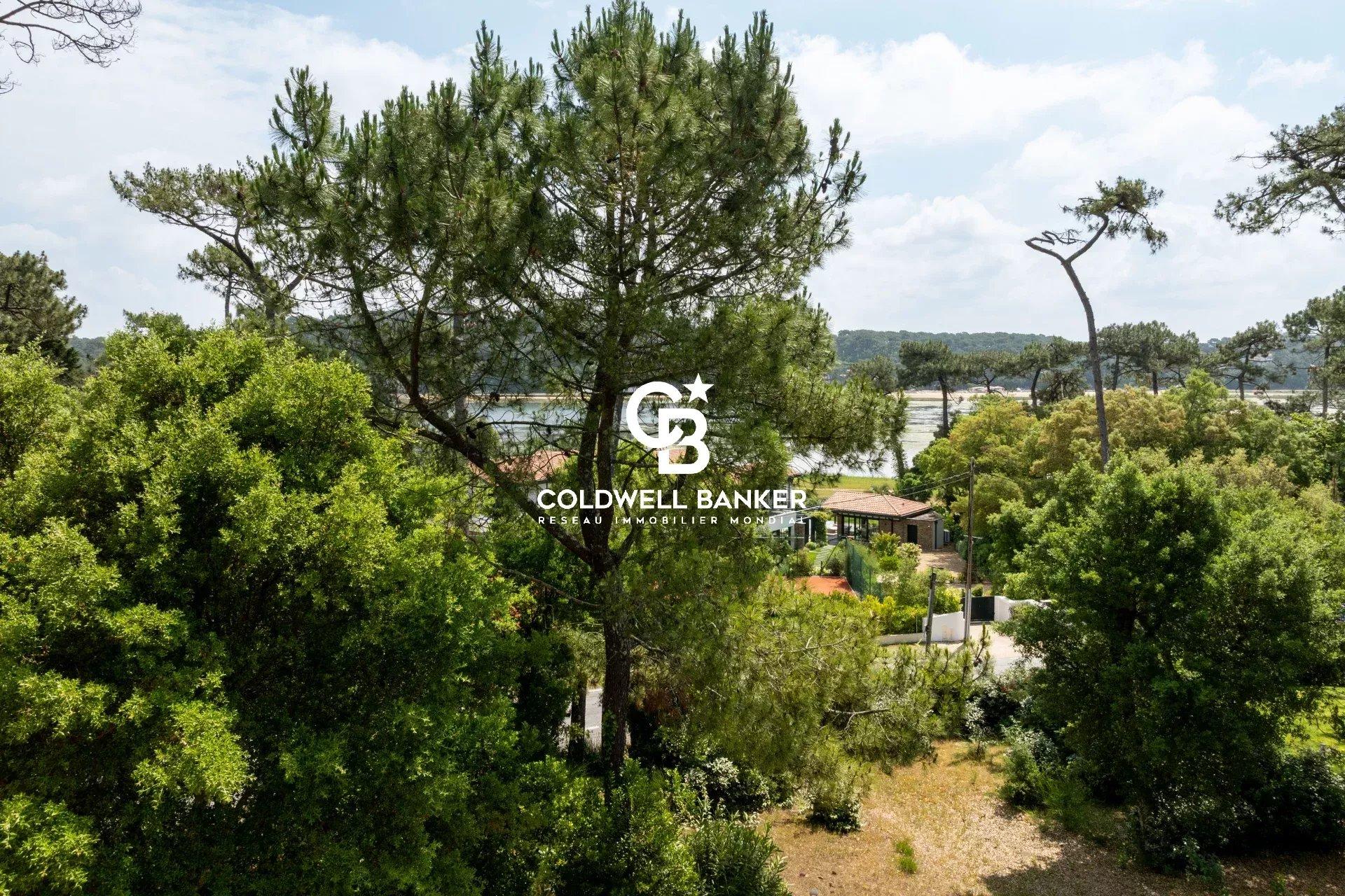 Terrain à vendre à Hossegor – projet de maison de luxe entre lac et océan avec permis validé