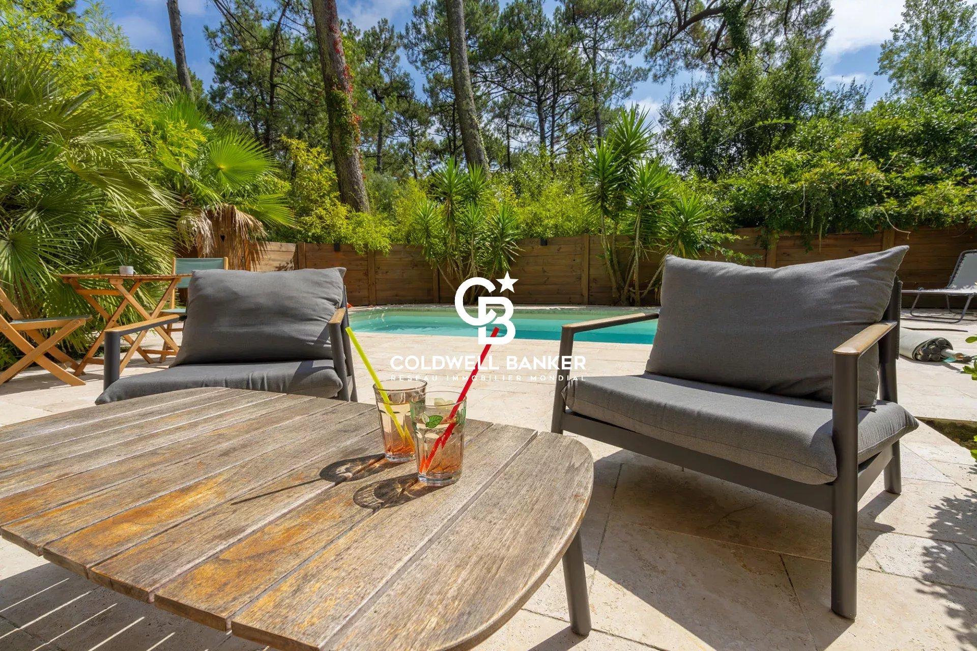 Maison à vendre à Hossegor – centre-ville et lac à pied, 6 chambres, piscine et terrain arboré