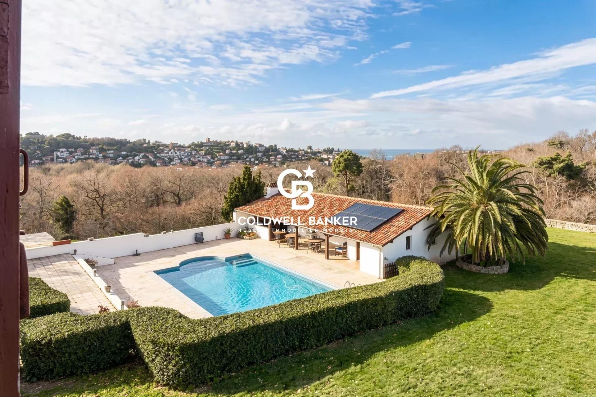 Propriété à vendre à Urrugne – domaine équestre sur 7,5 hectares avec vue mer et montagnes