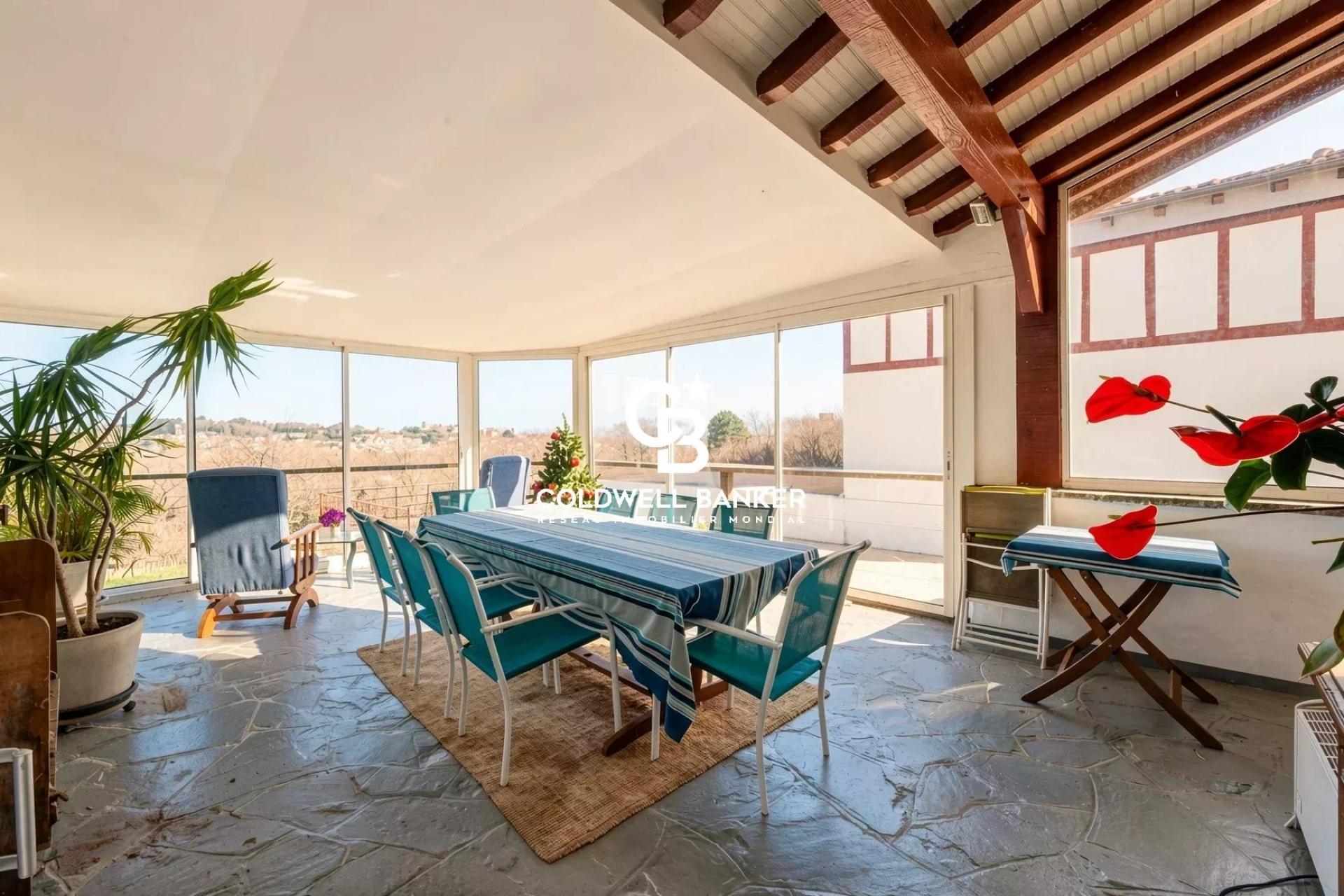 Propriété à vendre à Urrugne – domaine équestre sur 7,5 hectares avec vue mer et montagnes