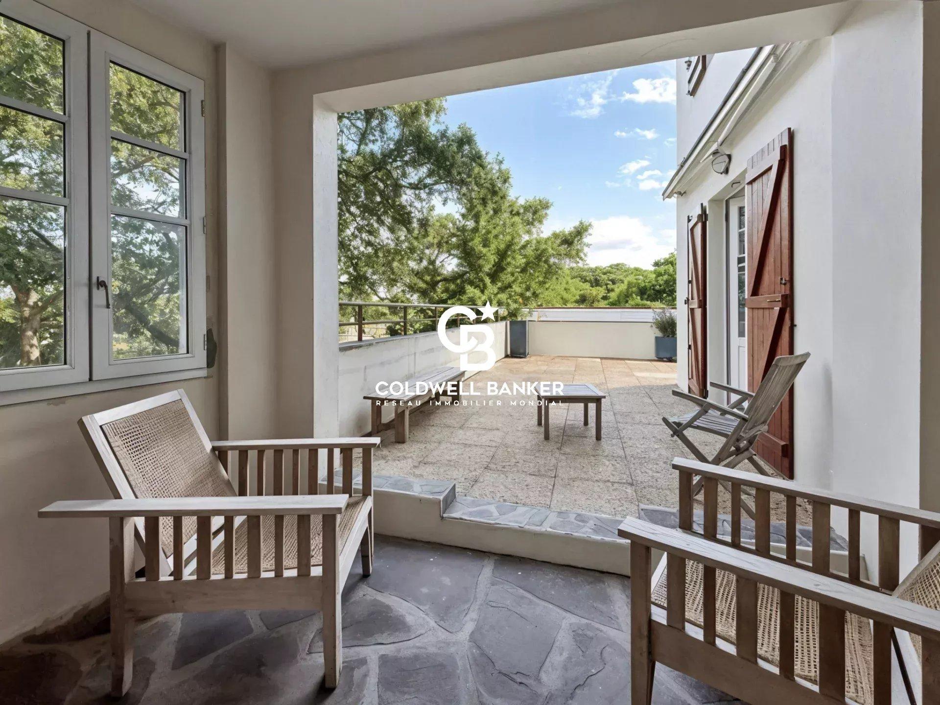 Appartement à vendre Hossegor – terrasses vue canal, volumes généreux et rénovation haut de gamme