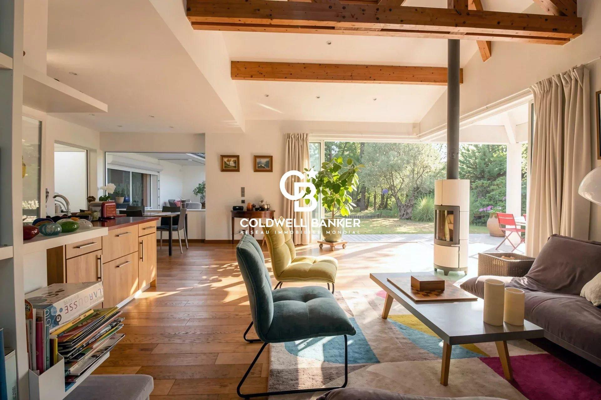 Offres exclusives de propriétés landaises prestigieuses avec grand terrain Tosse