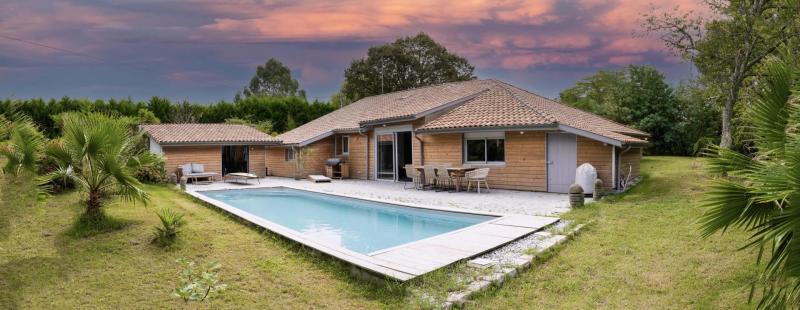 Charmante villa avec piscine et terrain de 5000 m² Saubion