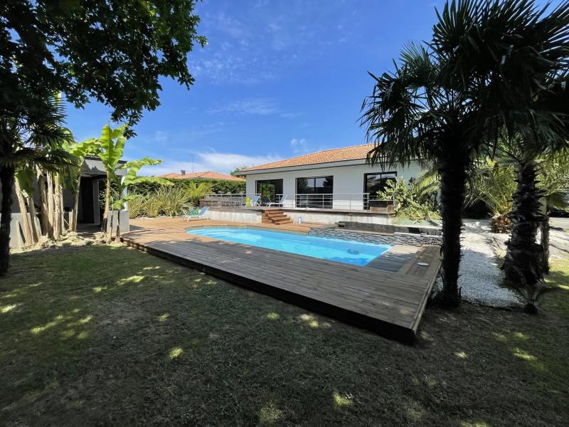 Villa familiale avec piscine et dépendance proche océan Saint-Geours-De-Maremne