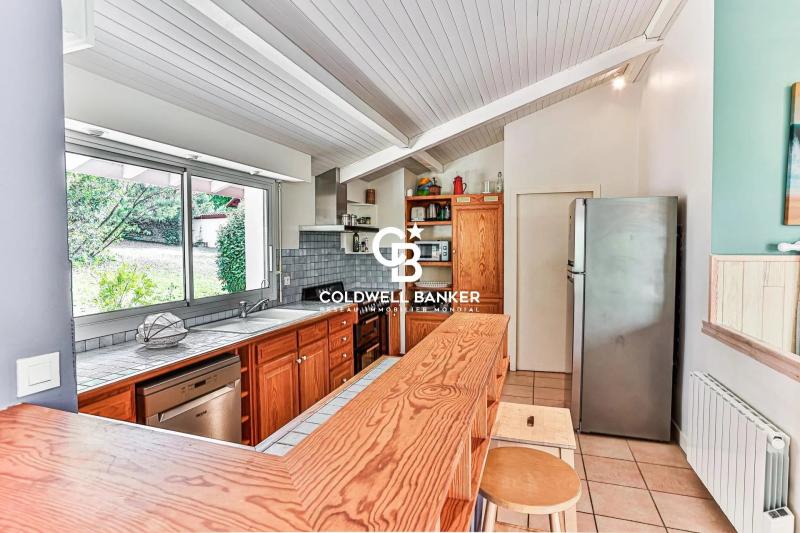 Spacieuse villa avec dépendance, grand terrain et garage Lac d’Hossegor