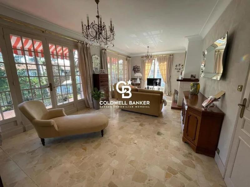 Élégante maison avec 6 chambres et un grand terrain Capbreton