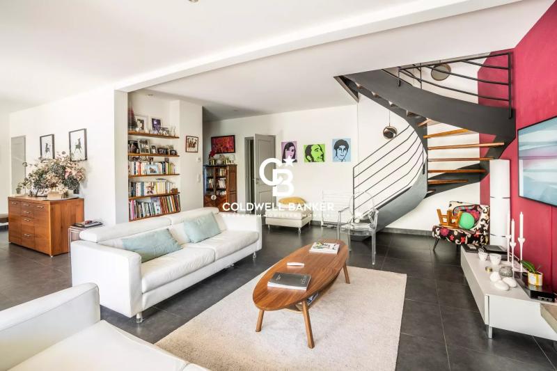 Villa avec grand terrain et vue imprenable proche lac Hossegor