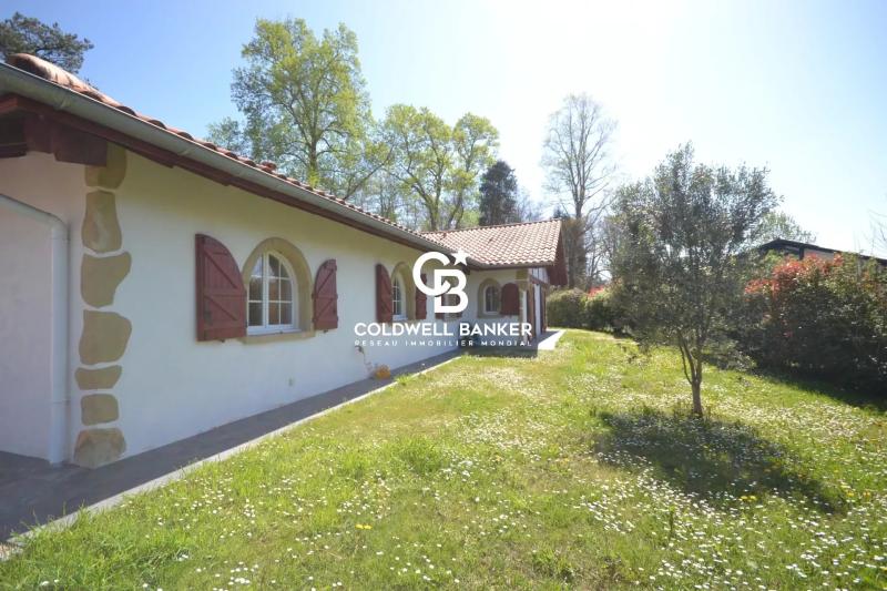 A vendre maison de plain pied avec studio indépendant et grand jardin à Bayonne
