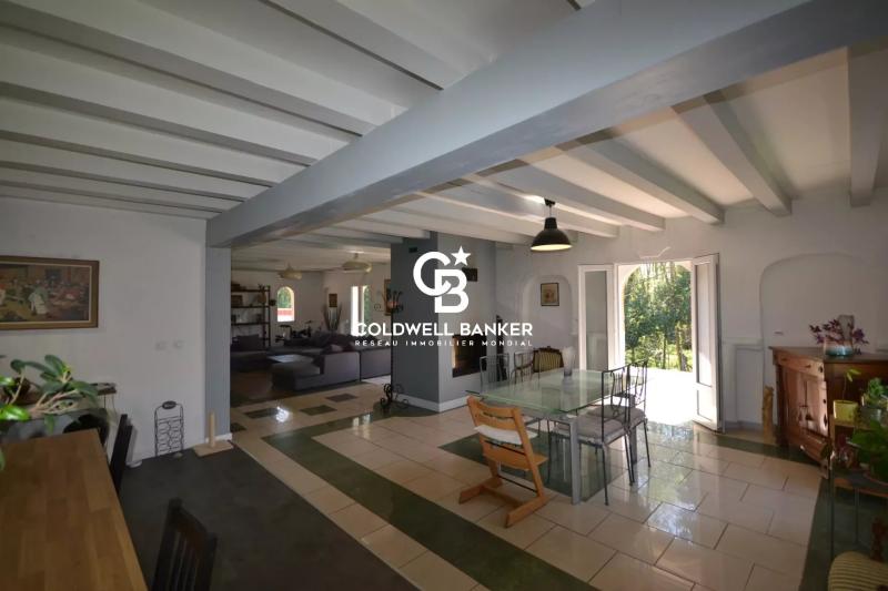 A vendre maison de plain pied avec studio indépendant et grand jardin à Bayonne