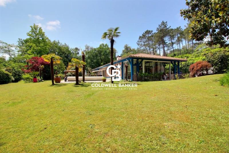 Villa familiale à vendre à Seignosse - plain-pied avec piscine et grand terrain paysagé