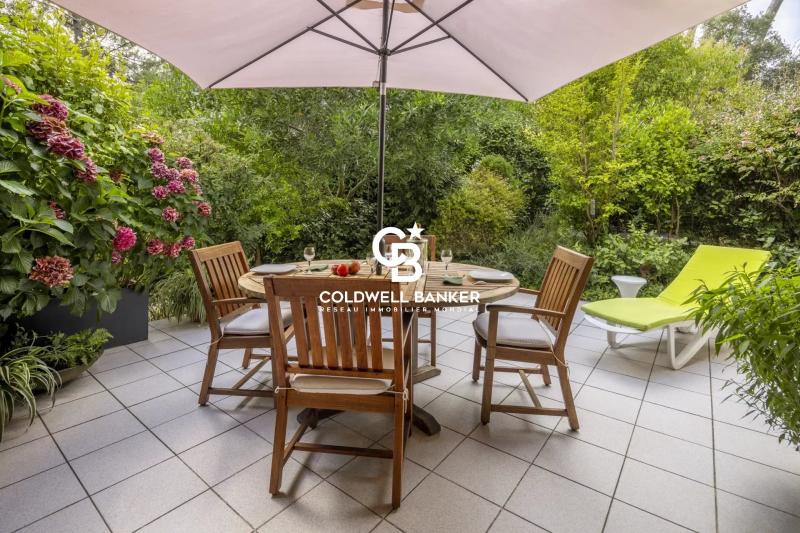 Maison d'architecte à vendre à Hossegor - design moderne et nature