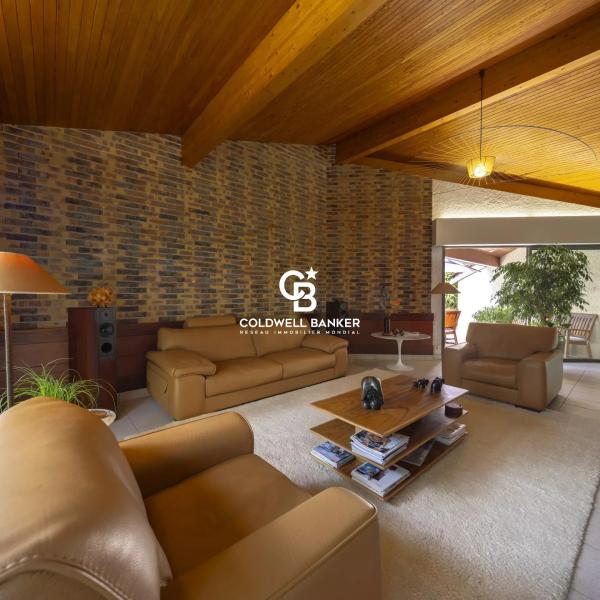 Maison d'architecte à vendre à Hossegor - design moderne et nature