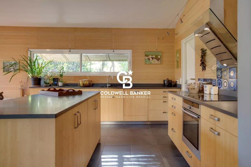 Maison à vendre à Seignosse - piscine, vaste terrain et appartement indépendant