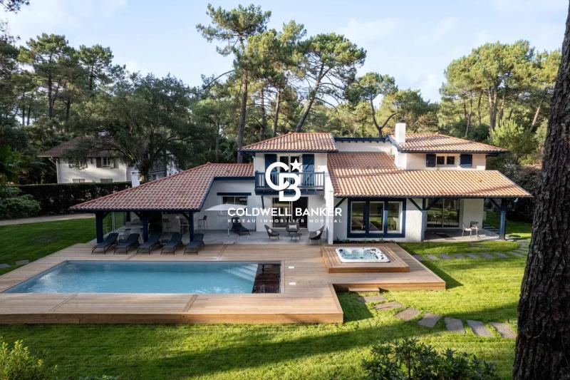 Luxueuse villa rénovée au cœur d’Hossegor