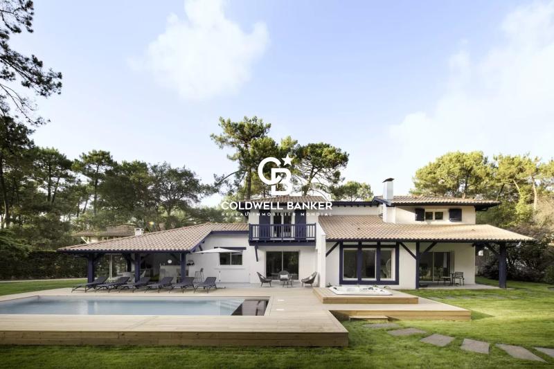 Luxueuse villa rénovée au cœur d’Hossegor