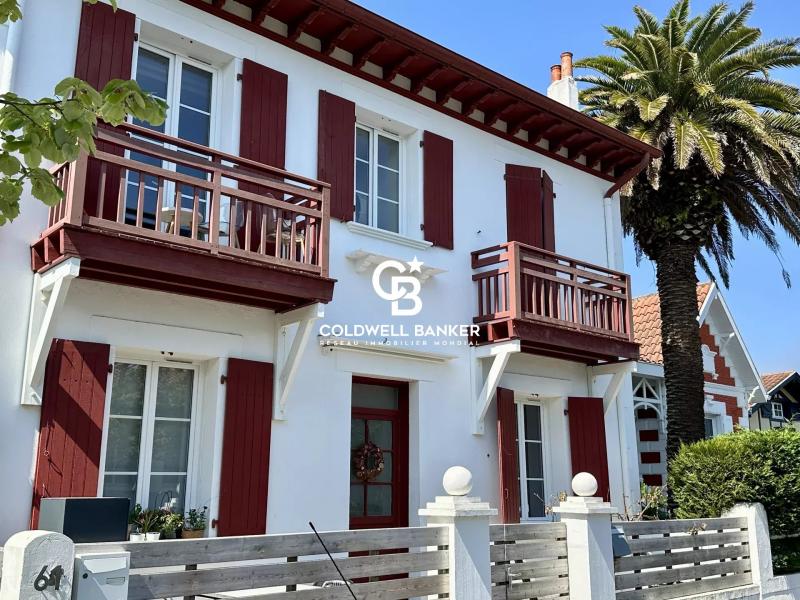 Appartement lumineux au dernier étage à vendre Anglet - avec mezzanine et deux balcons