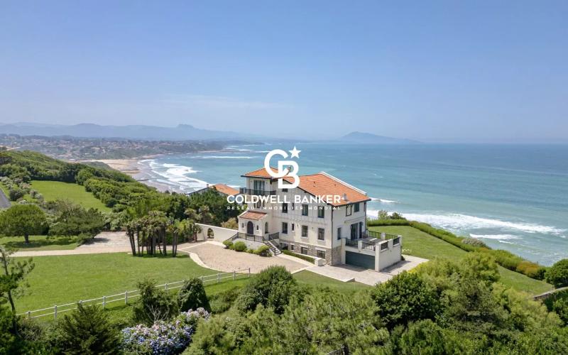 Propriété d’exception à vendre en première ligne à Bidart – vue mer imprenable sur 5 hectares