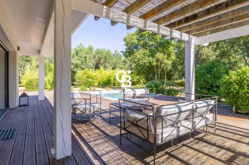 Maison à vendre à Capbreton - piscine, vaste terrain, proche océan