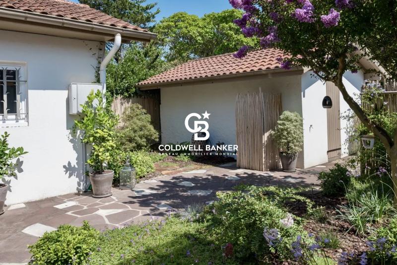 Villa à vendre à Hossegor – rénovée, centre-ville et lac à pied