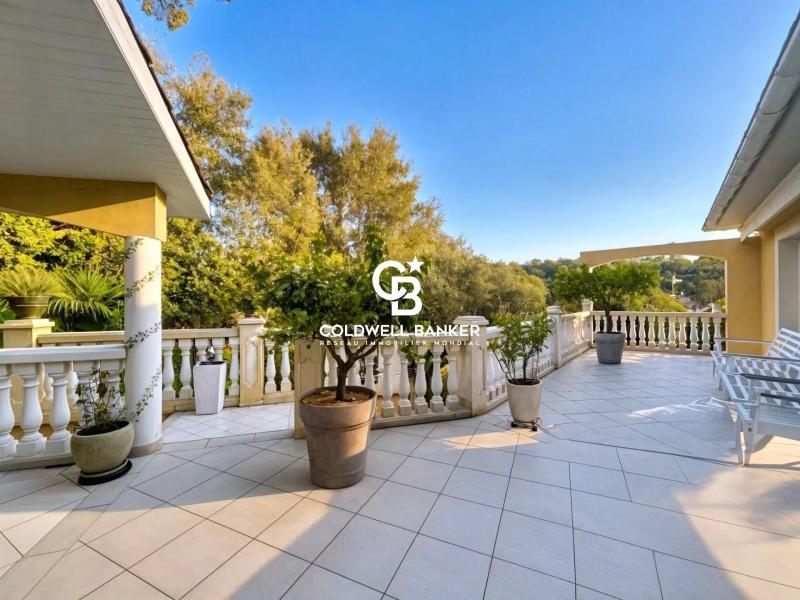 Maison à vendre à Labenne – maison familiale avec appartement indépendant et vue dégagée