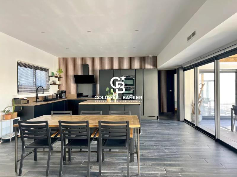 Maison à vendre à Saint-Geours-de-Maremne – contemporaine de plain-pied avec dépendance, piscine et jacuzzi