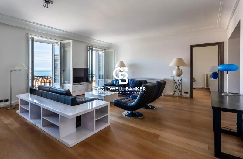 Appartement à vendre Biarritz - vue océan, volumes remarquables et résidence de standing